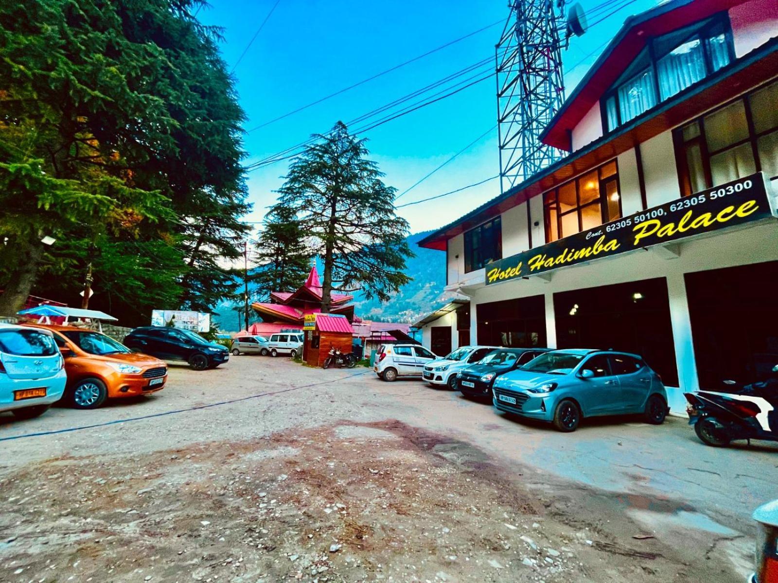 Hadimba Hill View By Hadimba Palace, Manali - Premium Room ! Family Hotel ! Parking ! Near Hadimba Temple ภายนอก รูปภาพ